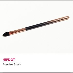HIPDOT
Precise Brush
